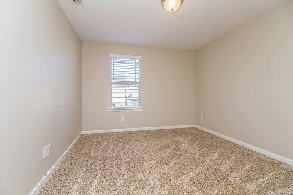 Building Photo - 8005 Lakota Ct