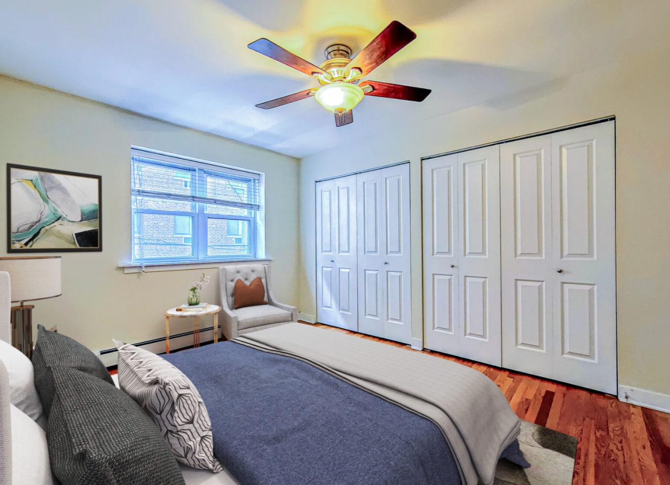 Building Photo - 630 W Wrightwood Ave