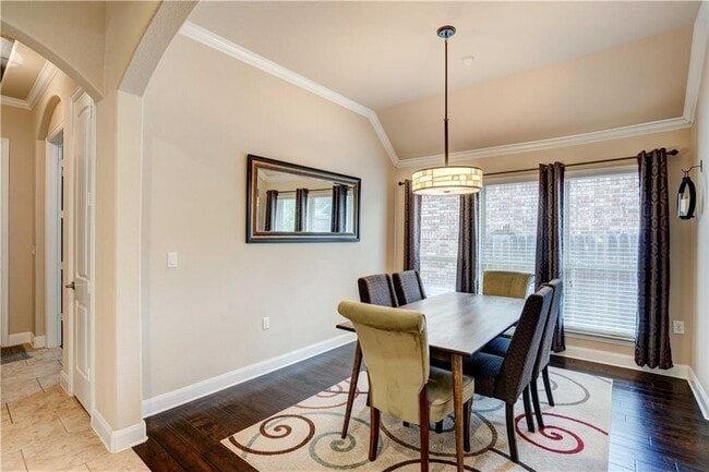 Building Photo - 12407 Altamira St