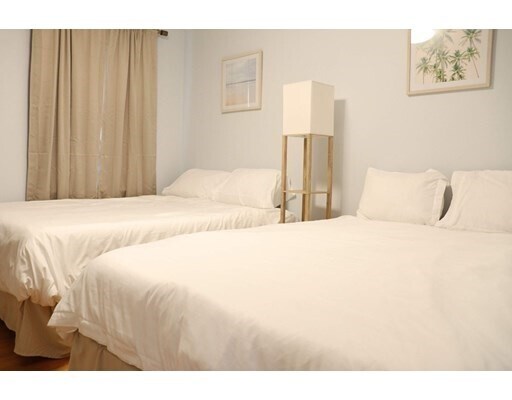 Building Photo - 12 Regent St