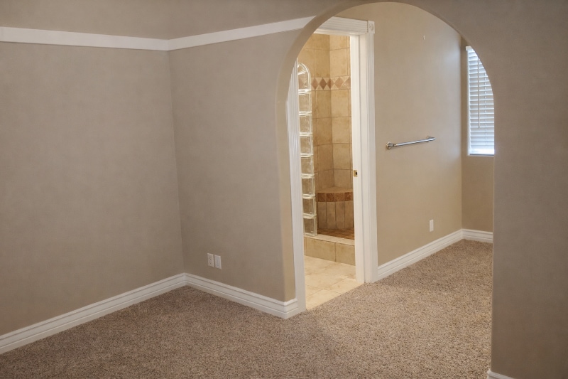 Building Photo - 1024 Shadow Point Dr