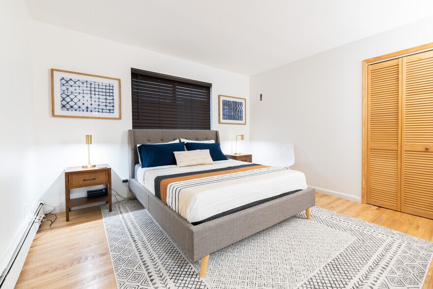 Building Photo - 74 69th St