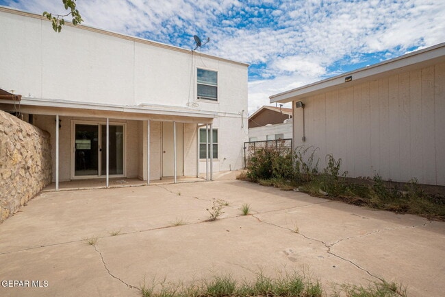 Building Photo - 3425 Hickman St