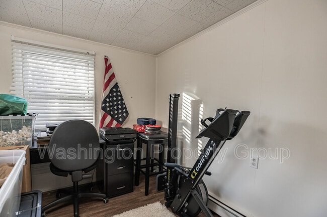 Building Photo - 3402 Little Hunting Creek Dr