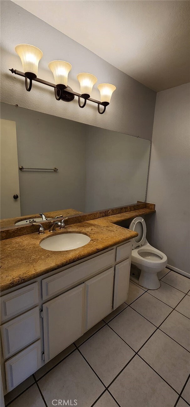 Building Photo - 1170 Loxley Pl