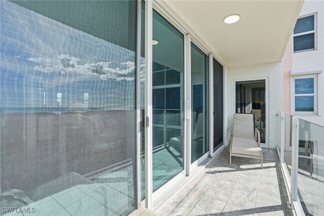 Building Photo - 6101 Pelican Bay Blvd