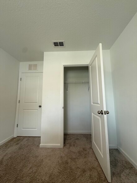 2nd room closet - 6206 Daerr Ridge St
