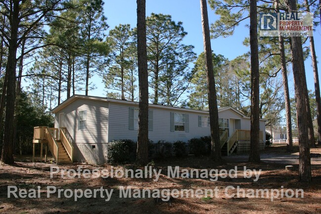 Building Photo - 20 Deer Ridge Dr E
