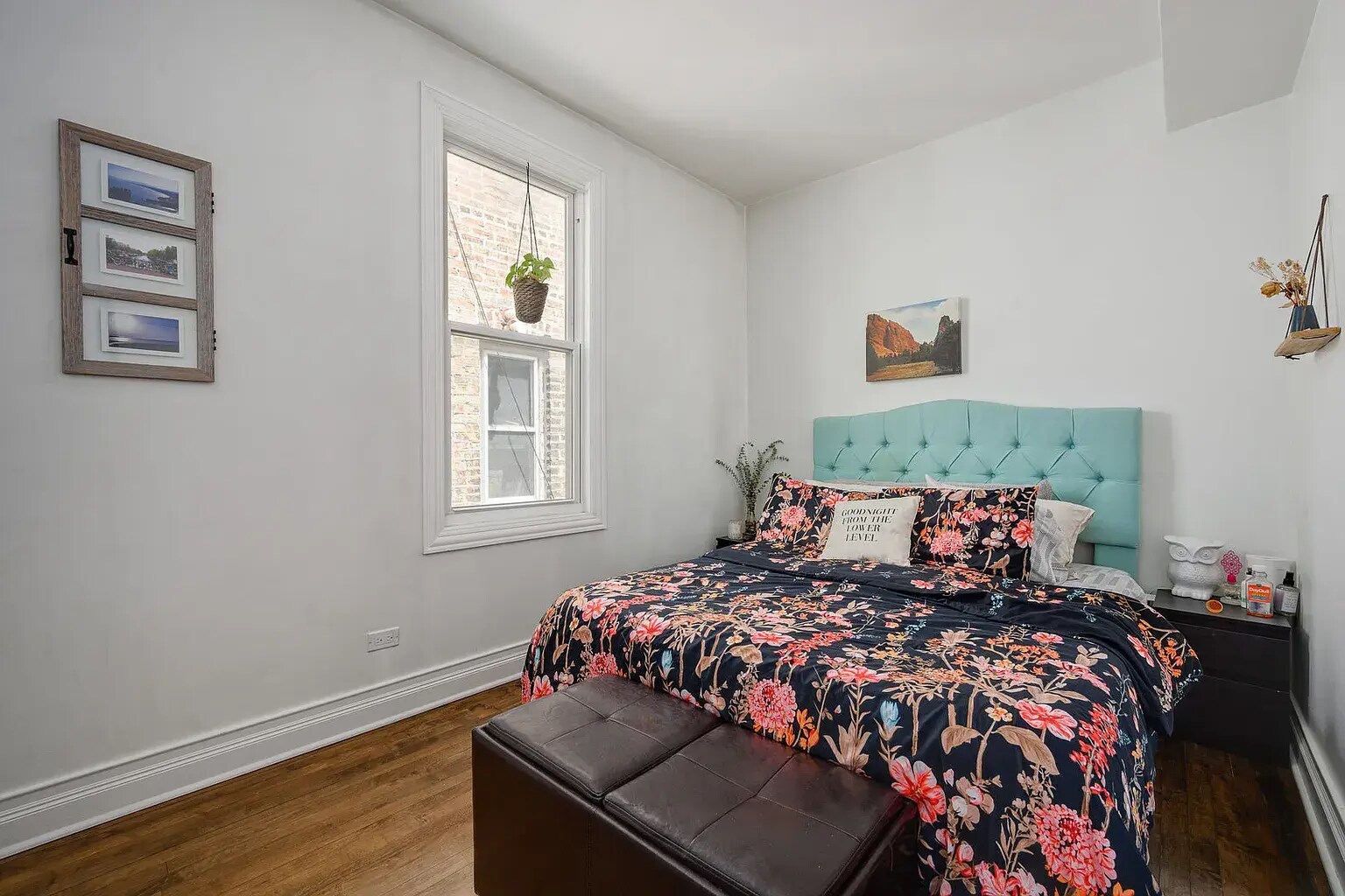 Building Photo - 3244 N Hamlin Ave