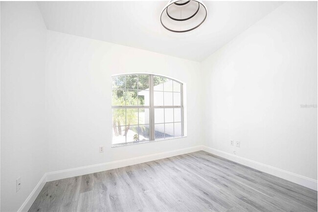 Building Photo - 16414 SE 92nd Terrace