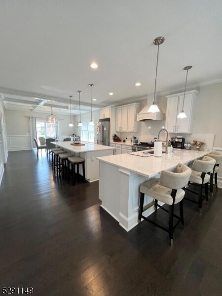 Building Photo - 74 River St