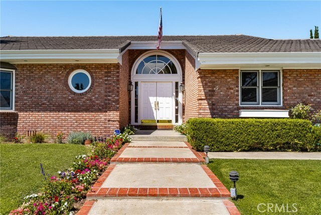 Building Photo - 11081 Hunting Horn Dr