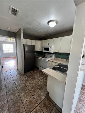 Building Photo - 3000 Buffalo Gap Rd