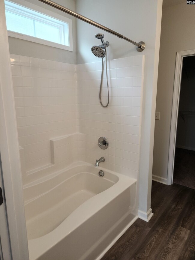 Building Photo - 1401 Ardennes Dr