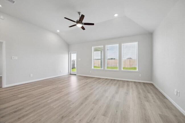Building Photo - 21127 Secret Garden Ln
