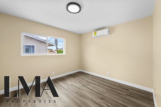 Building Photo - 4317 W 120th St