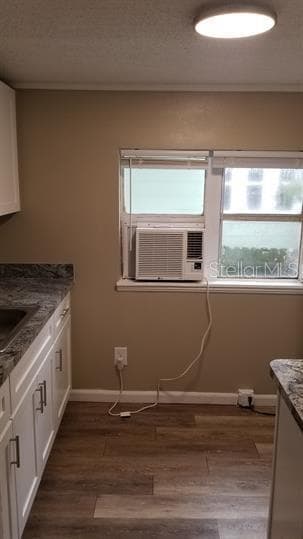 Building Photo - 317 E Tarpon Ave