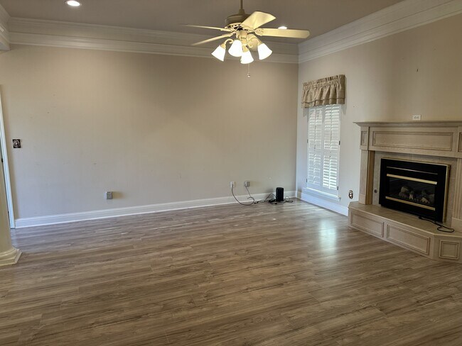 Building Photo - 9514 Rose Hollow Ln