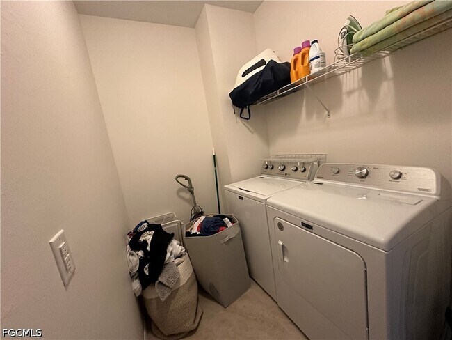 Building Photo - 4092 Wilmont Place