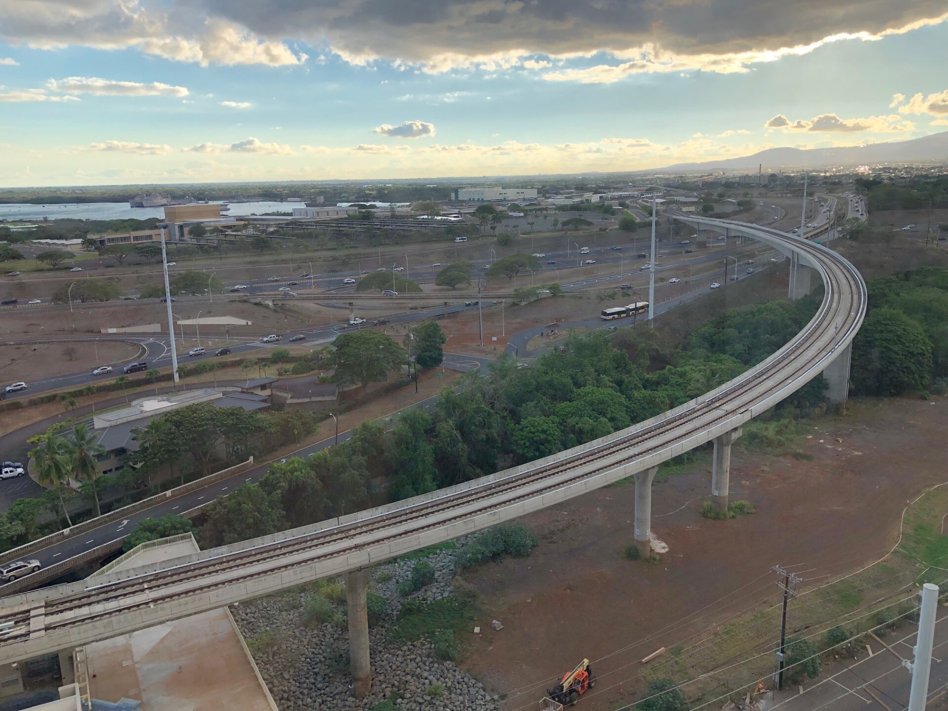 Building Photo - 1060 Kamehameha Hwy