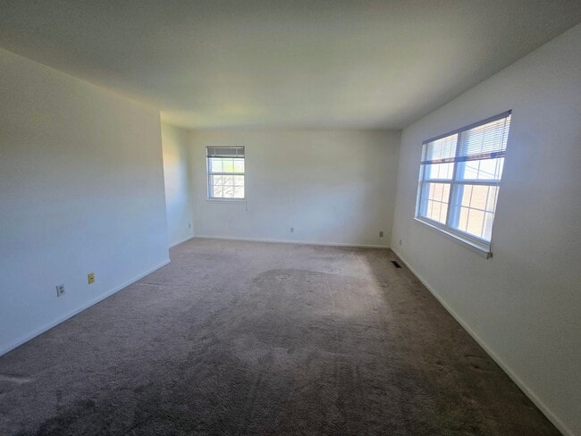 Building Photo - 1415 Robert St