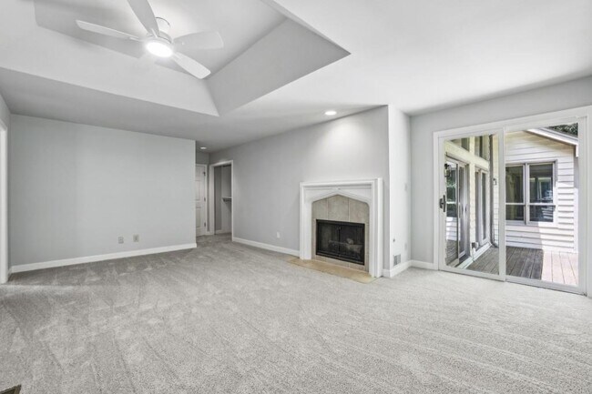 Building Photo - 110 Westchester Way