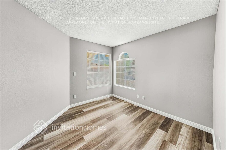 Building Photo - 436 Tiger Lily Way