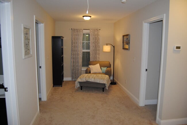 Building Photo - Spacious 4-Bedroom Home with Loft, New Carpet & Private Cul-de-Sac Location