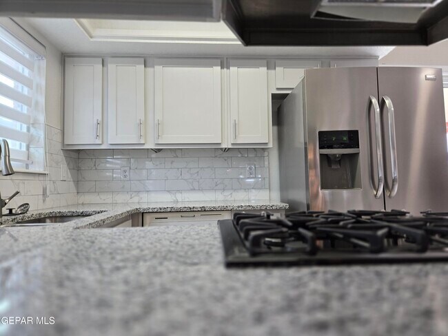 Building Photo - 11188 Shoreline Dr