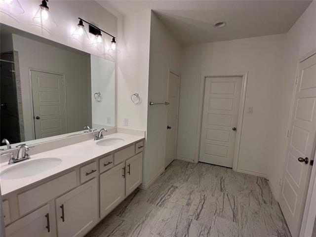 Building Photo - 203 Athenia Dr
