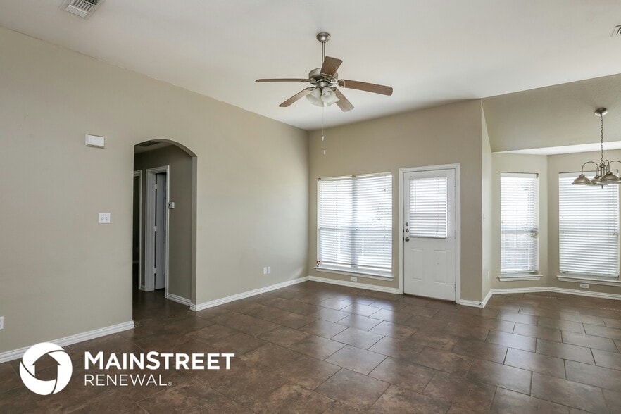 Building Photo - 125 Currie Ct