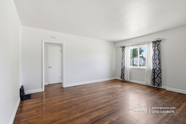 Building Photo - 7090 Lime Ave