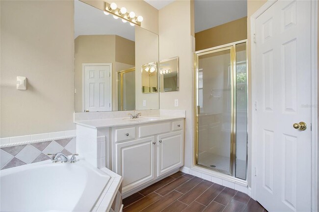 Building Photo - 107 Walton Heath Dr
