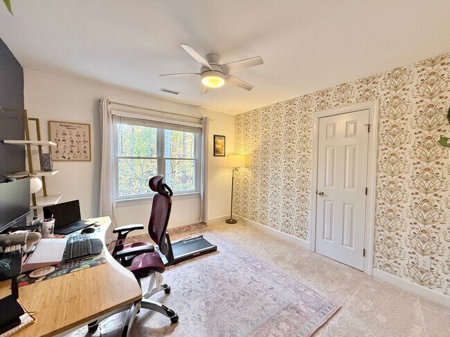 Building Photo - Luxurious 4BD, 3.5BA North Raleigh Home with a Heated Four Seasons Room, Large Bonus Space, and F...