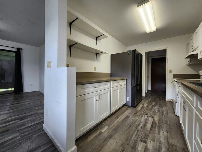 Building Photo - 2069 California Ave