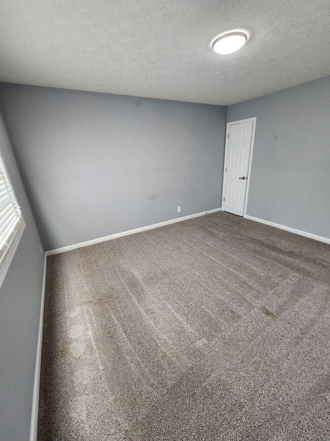 Building Photo - 8213 Briarhill Lane