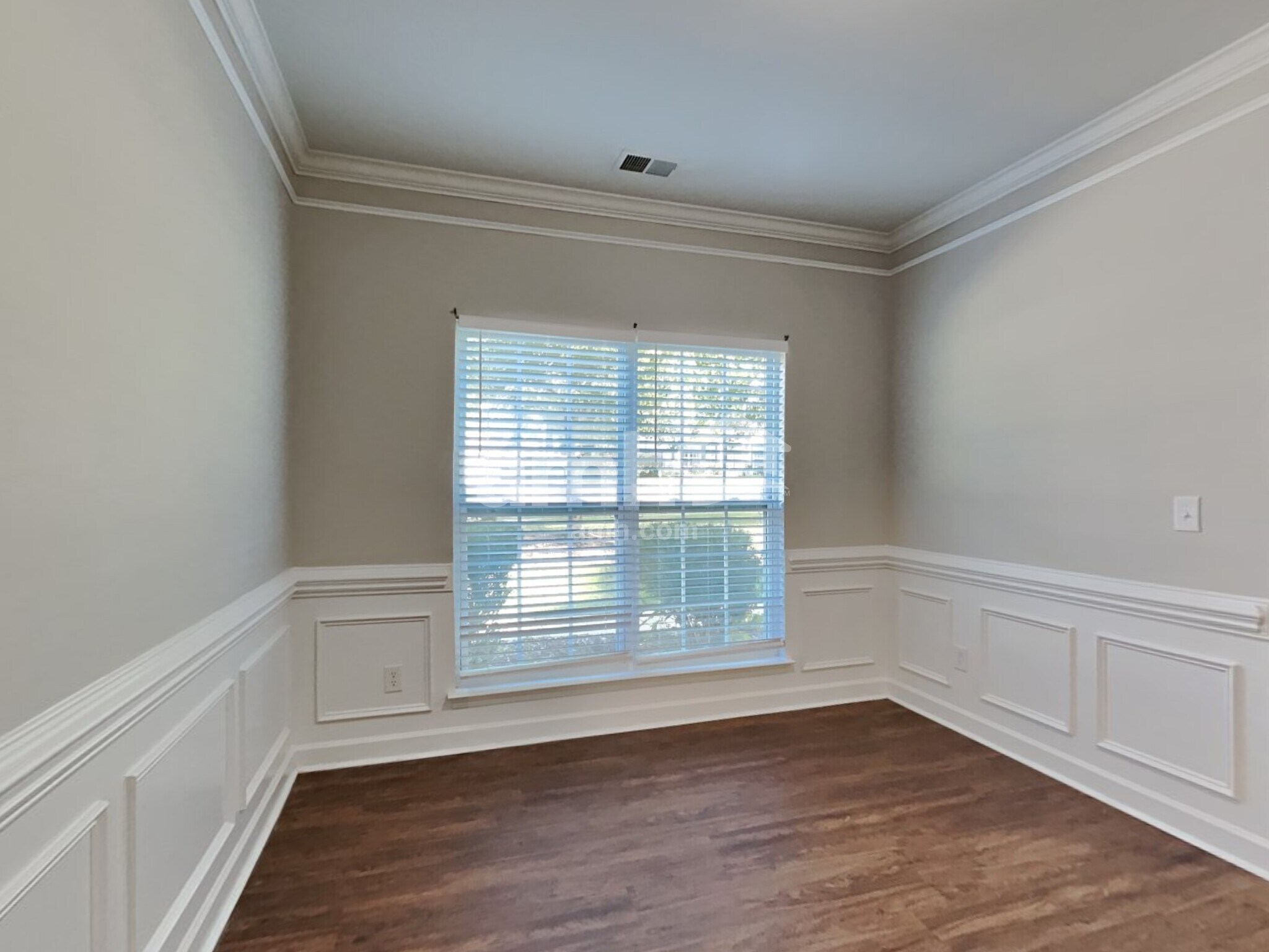 Building Photo - 111 Hawleyville Ln