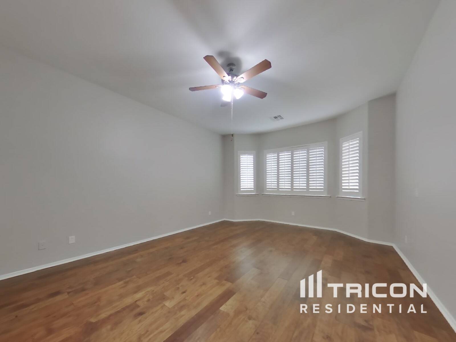 Building Photo - 13570 W Port Au Prince Ln