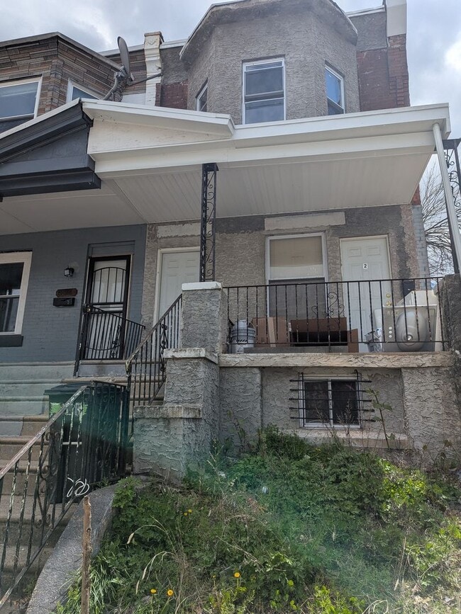 Building Photo - 5838 Windsor Ave