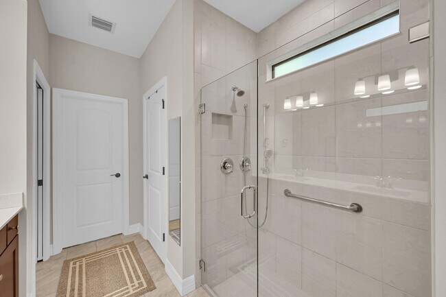 Building Photo - 4995 Cavelletti Rd
