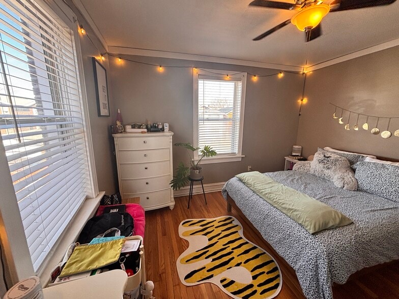 Building Photo - 4945 Mardel Ave