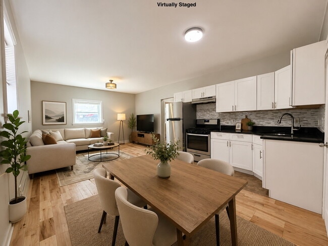Building Photo - Spacious 1 Bedroom + Bonus Room w/Parking