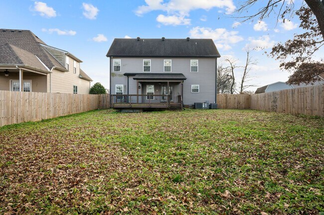 Building Photo - Move-In Special Available! Stunning Home with No Backyard Neighbors!