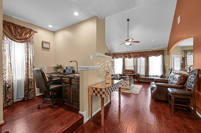 Building Photo - 5542 Morgan Park Ln
