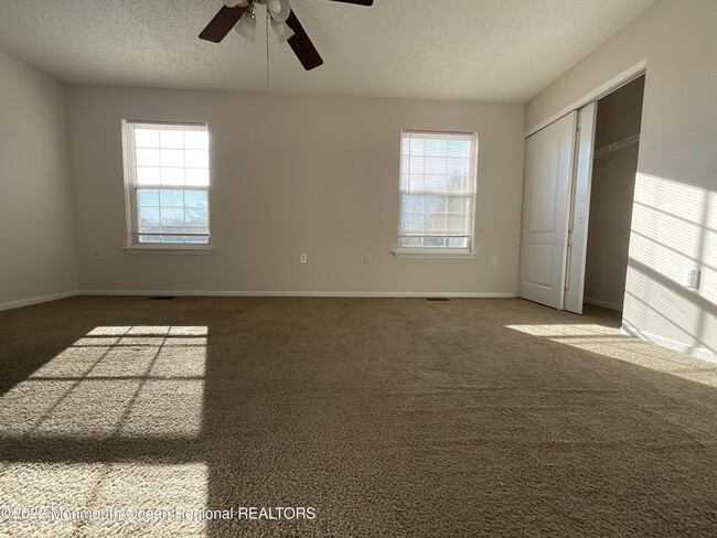 Building Photo - 907 Creamery Ct