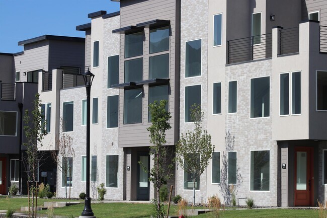 Building Photo - 1798 N 510 W