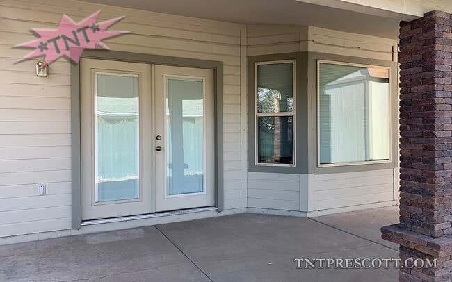 Building Photo - Home in Prescott Valley