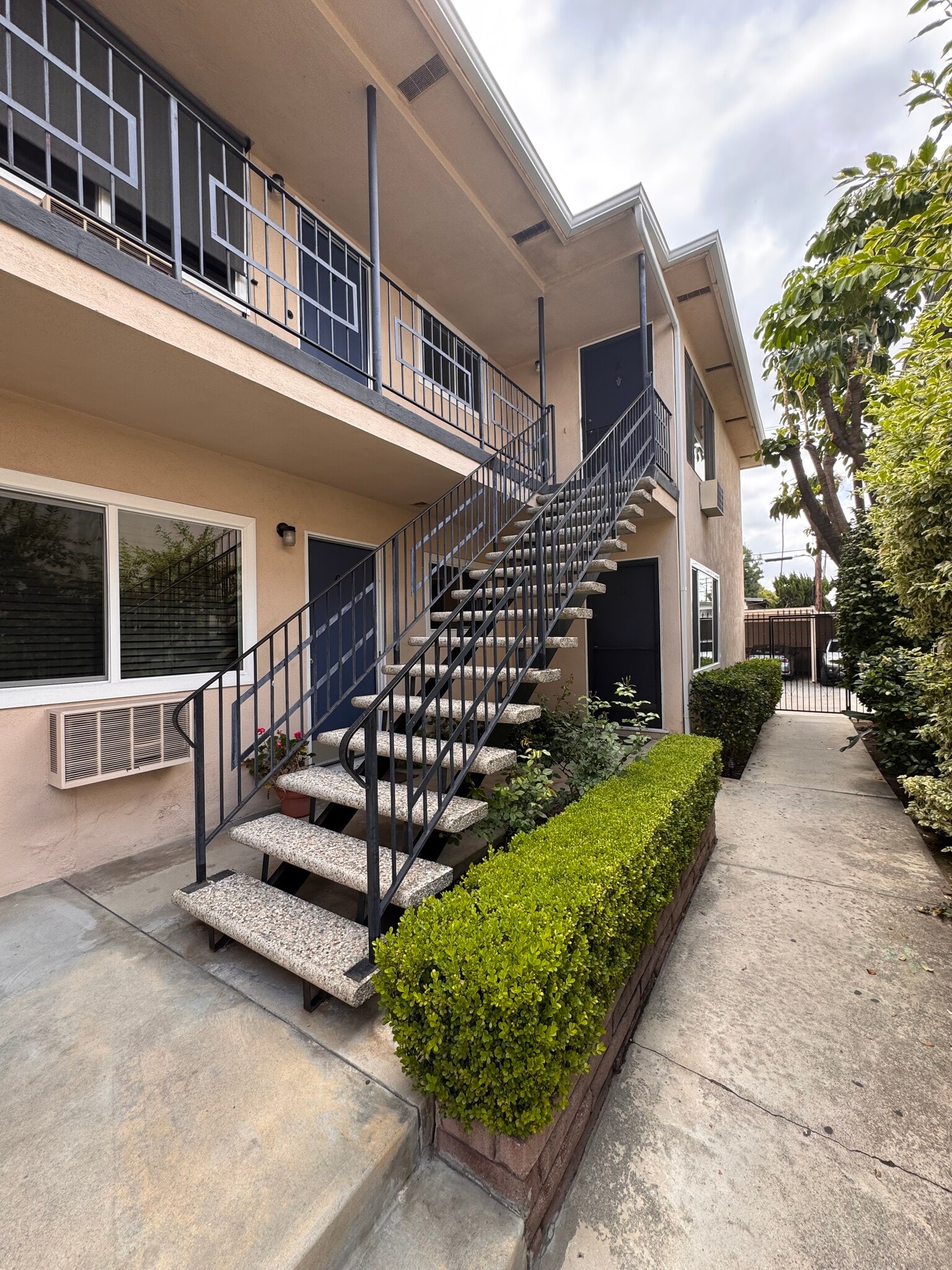 Second floor unit - 1016 Western Ave