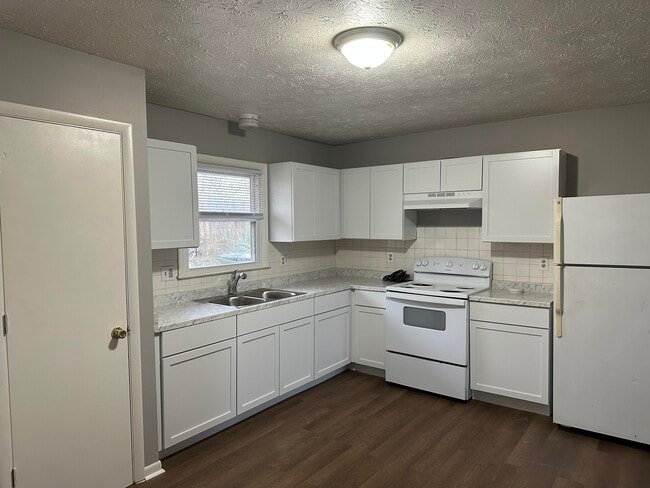 Building Photo - 1186 Merewood Dr