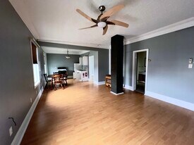 Building Photo - 15 Park Cir